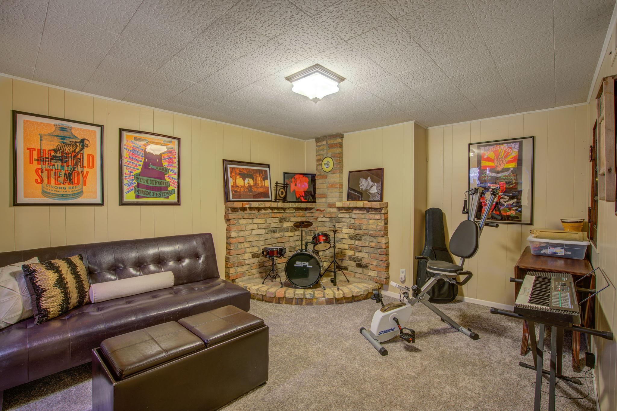 710 Point Douglas Road South St. Paul, MN 55119 - Photo 16 of 22 Gallery Image 16