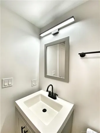 $1,595 | 39 Wall Street, Unit 9, Norwalk, CT 06850