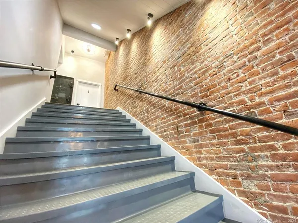 $1,595 | 39 Wall Street, Unit 9, Norwalk, CT 06850