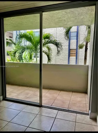 $2,000 | 10090 Northwest 80th Court, Unit 1237, Hialeah Gardens, FL 33016