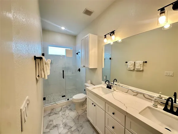 $3,600 | 2503 103rd Street, Galveston, TX 77554