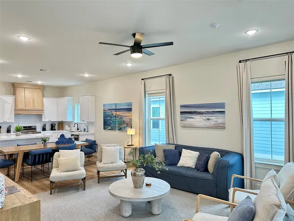 $3,600 | 2503 103rd Street, Galveston, TX 77554