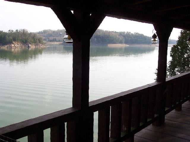 2486 Jim Henry Road Dandridge, TN 37725 - Photo 4 of 27 Gallery Image 4