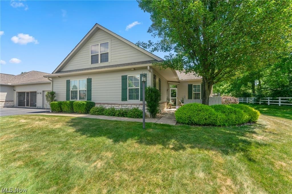 9264 Sharrott Road, Unit 1604 Youngstown, OH 44514 - Photo 1 of 29