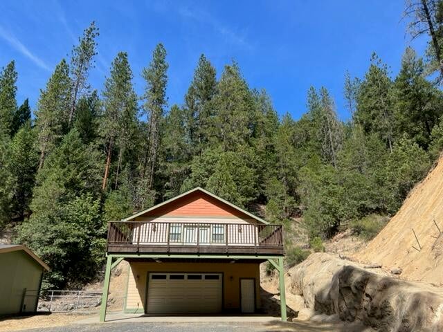 16486 Ford Road Rogue River, OR 97537 - Photo 18 of 31 detached garage with Apt