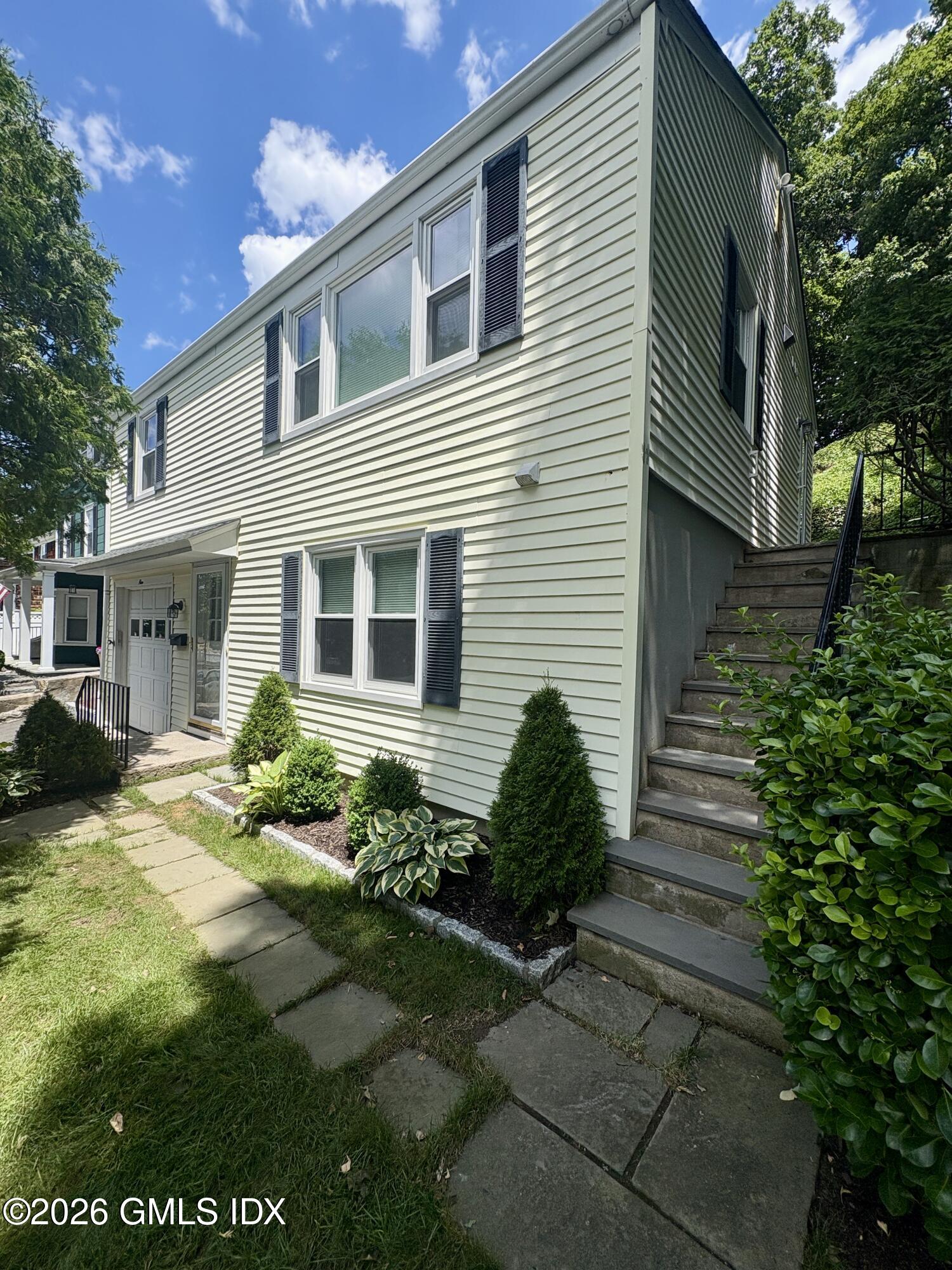 9 Pemberwick Road Greenwich, CT 06831 - Photo 24 of 31 Steps to Terrace