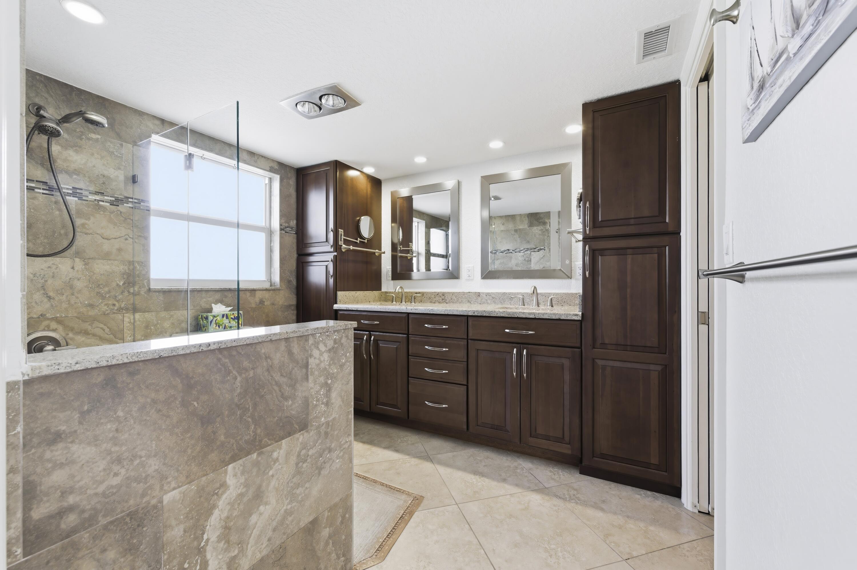 3000 Northeast 48th Court, Unit 406 Lighthouse Point, FL 33064 - Photo 15 of 34 3000_NE_48th_Ct_406_Lighthouse_Point_021