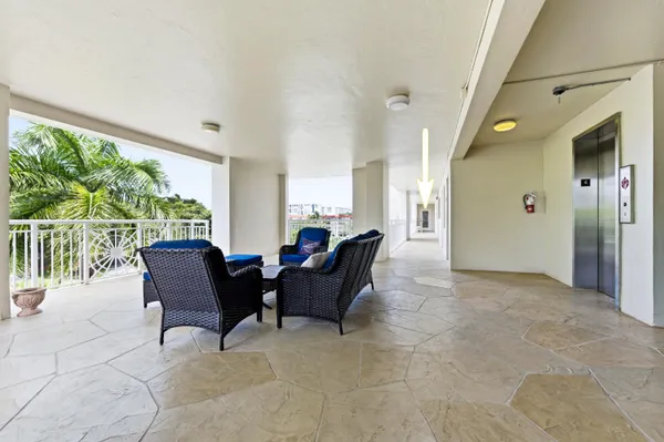 $510,000 | 3000 Northeast 48th Court, Unit 406, Lighthouse Point, FL 33064