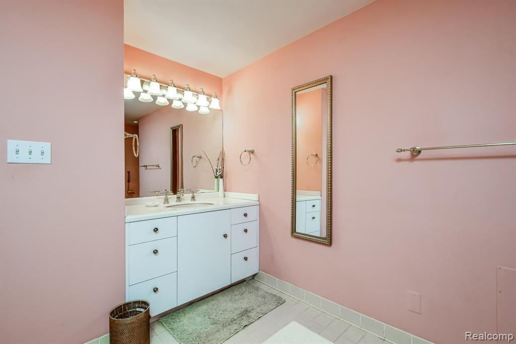 852 Peach Tree Lane Rochester Hills, MI 48306 - Photo 29 of 54