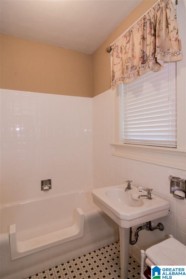 917 Shades Crest Road Birmingham, AL 35226 - Photo 30 of 50