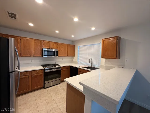 $2,600 | 1825 Sierra Oaks Lane, Las Vegas, NV 89134