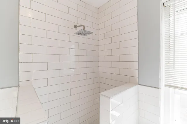 $2,000 | 226 Carson Street, Philadelphia, PA 19127