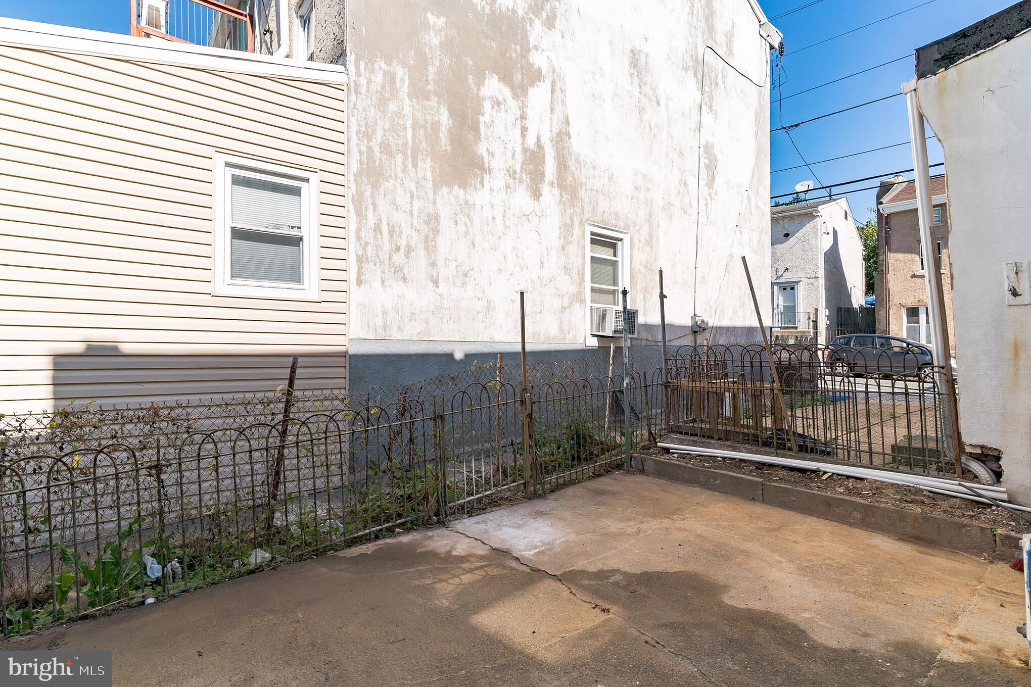 226 Carson Street Philadelphia, PA 19127 - Photo 39 of 40 Backyard