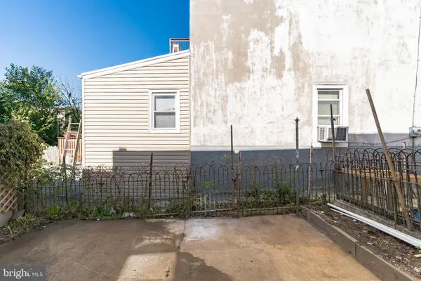 $1,900 | 226 Carson Street, Philadelphia, PA 19127