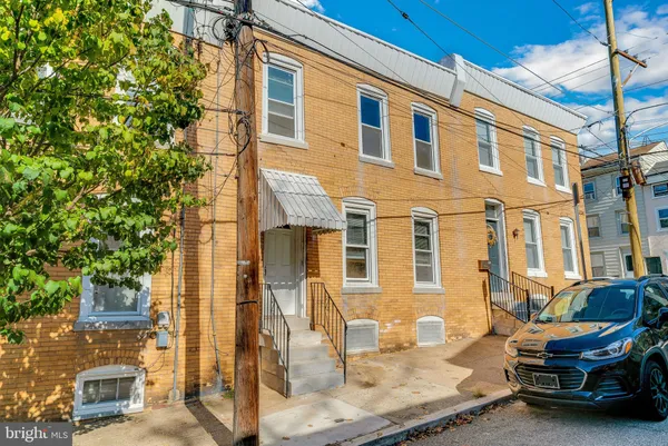 $1,900 | 226 Carson Street, Philadelphia, PA 19127