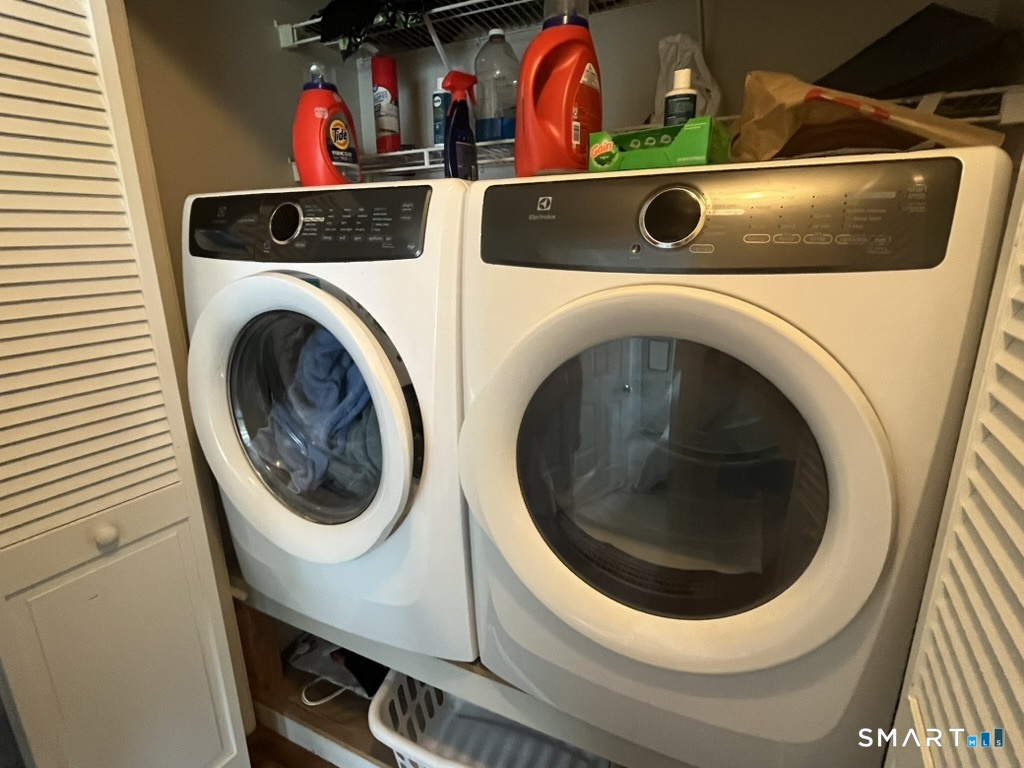 193 Deerfield Ridge Drive Groton, CT 06355 - Photo 10 of 18