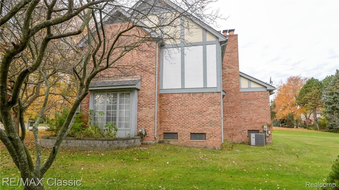 688 Sunlight Drive Rochester, MI 48309 - Photo 61 of 63 004_4.jpg