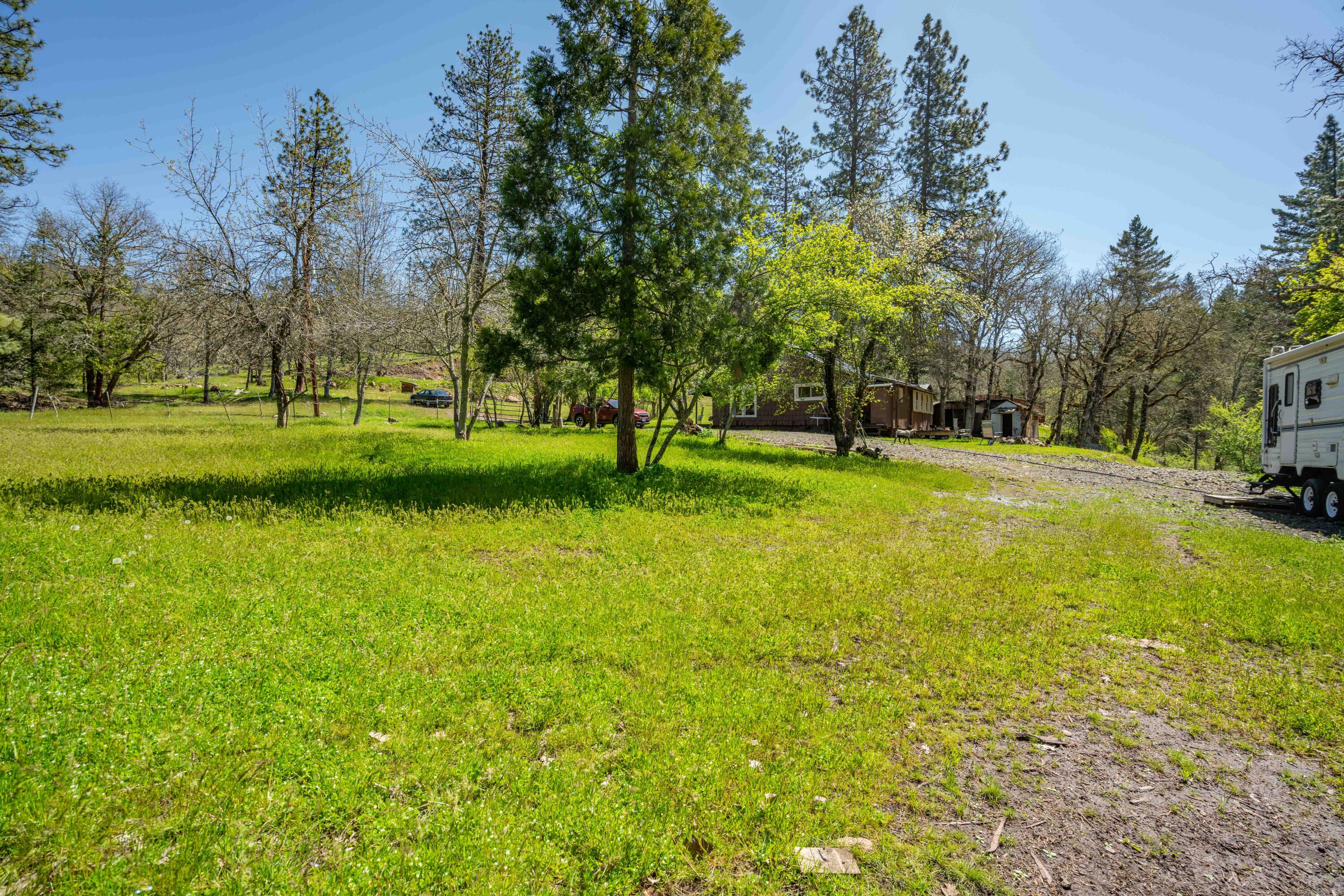 12366 East Antelope Road Eagle Point, OR 97524 - Photo 15 of 39 Antelope-15