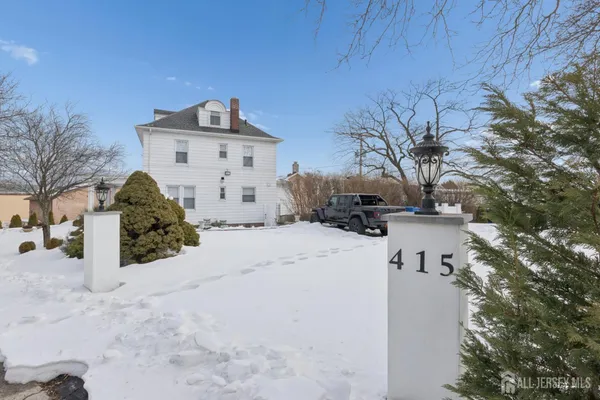 $4,000 | 415 Main Street, South Amboy, NJ 08879