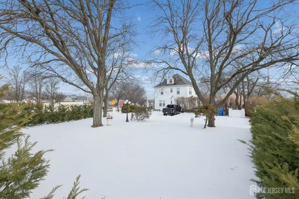 $4,000 | 415 Main Street, South Amboy, NJ 08879