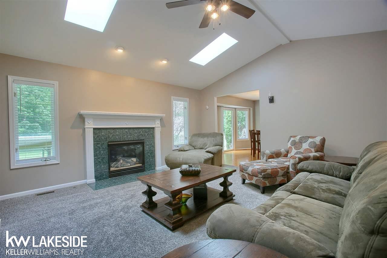 11091 Messmore Road Utica, MI 48317 - Photo 8 of 40 50023061-7.JPG