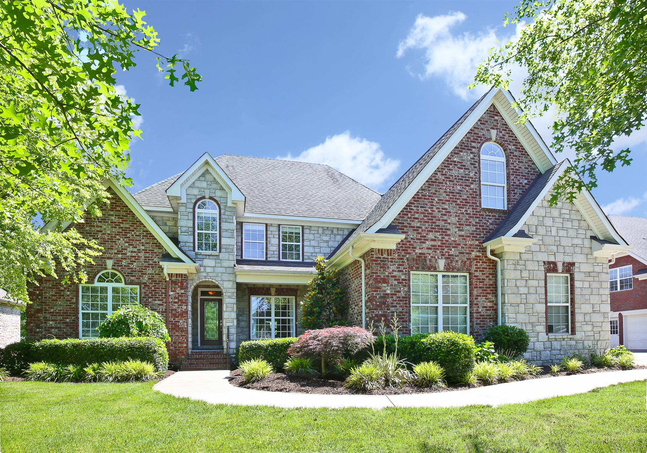 5411 Sherrington Road Murfreesboro, TN 37128 - Photo 2 of 30 Beautiful stone work and full depth masonry brick work
