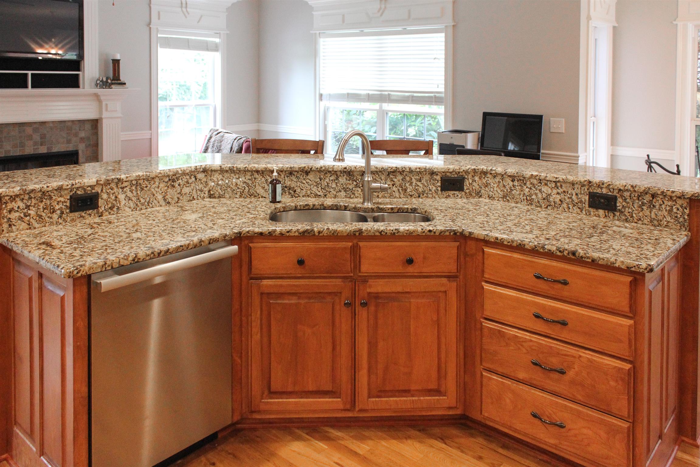 5411 Sherrington Road Murfreesboro, TN 37128 - Photo 14 of 30 Granite center breakfast bar with stainless sink