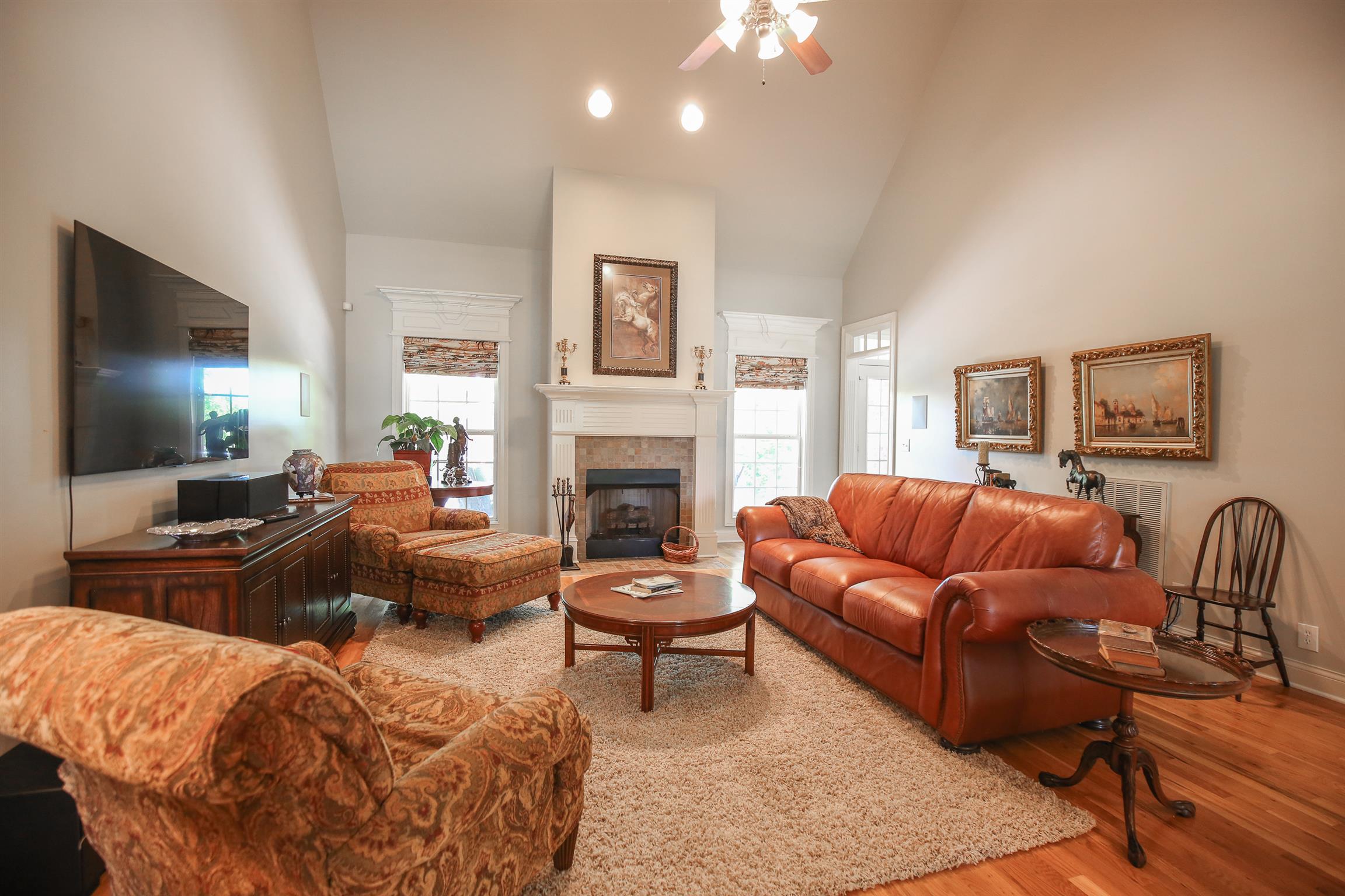 5411 Sherrington Road Murfreesboro, TN 37128 - Photo 3 of 30 Living room with gas fireplace