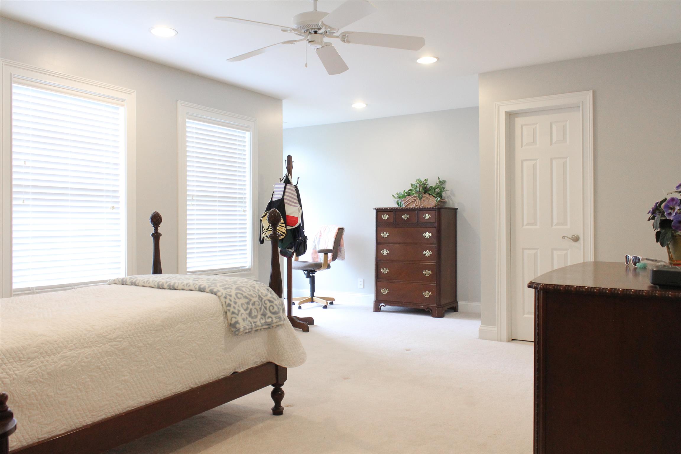 5411 Sherrington Road Murfreesboro, TN 37128 - Photo 22 of 30 Large upstairs bedroom with walk-in closet