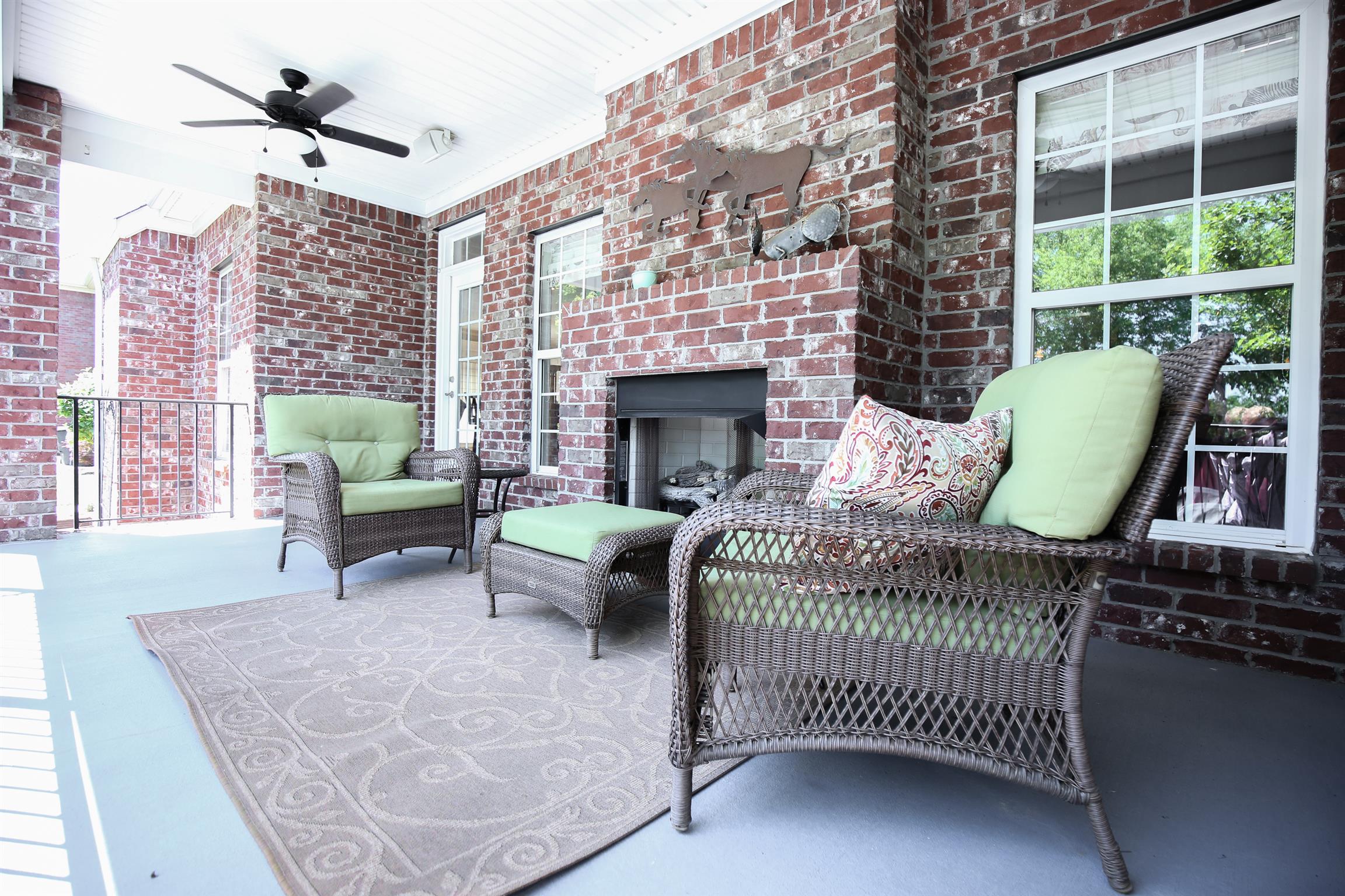 5411 Sherrington Road Murfreesboro, TN 37128 - Photo 28 of 30 Covered back porch