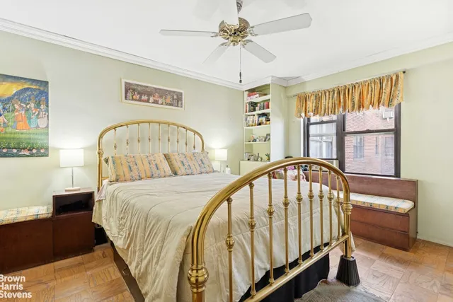 $929,000 | 264 East Broadway, Unit C1905 | Lower East Side