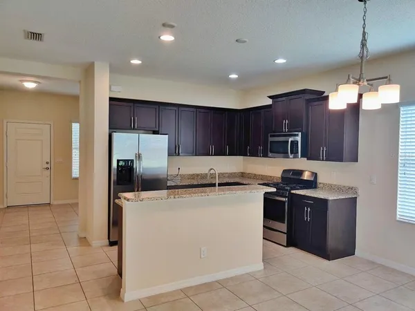 $2,795 | 12256 Longview Lake Circle, Bradenton, FL 34211