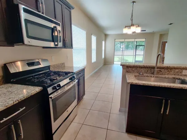 $2,795 | 12256 Longview Lake Circle, Bradenton, FL 34211