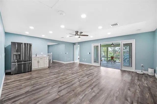 $2,100,000 | 8704 Bay Crest Lane, Tampa, FL 33615