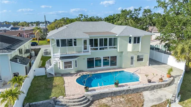 $2,100,000 | 8704 Bay Crest Lane, Tampa, FL 33615