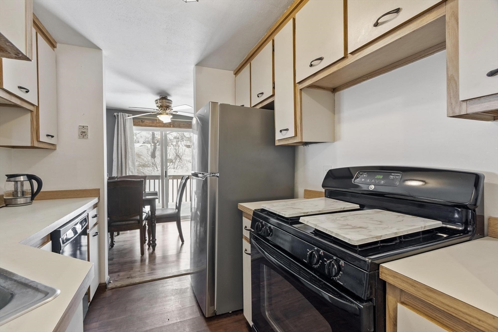 315 Broadway Road, Unit 1 Dracut, MA 01826 - Photo 11 of 24