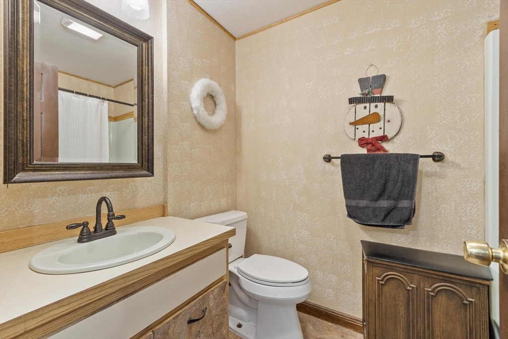 315 Broadway Road, Unit 1 Dracut, MA 01826 - Photo 16 of 24