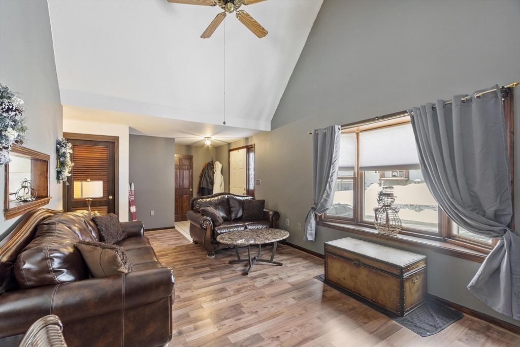 315 Broadway Road, Unit 1 Dracut, MA 01826 - Photo 5 of 24