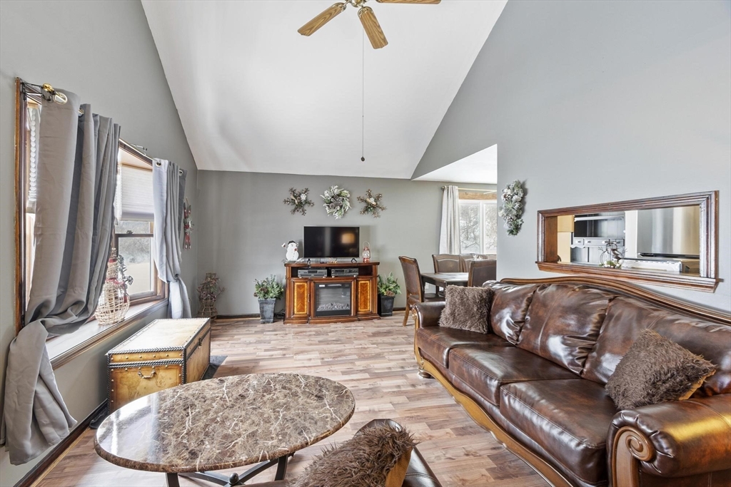 315 Broadway Road, Unit 1 Dracut, MA 01826 - Photo 6 of 24