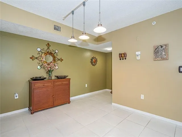 $220,000 | 1590 South 42ND Circle, Unit 106, Vero Beach, FL 32967