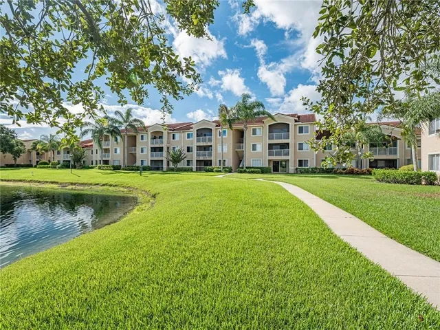 $220,000 | 1590 South 42ND Circle, Unit 106, Vero Beach, FL 32967