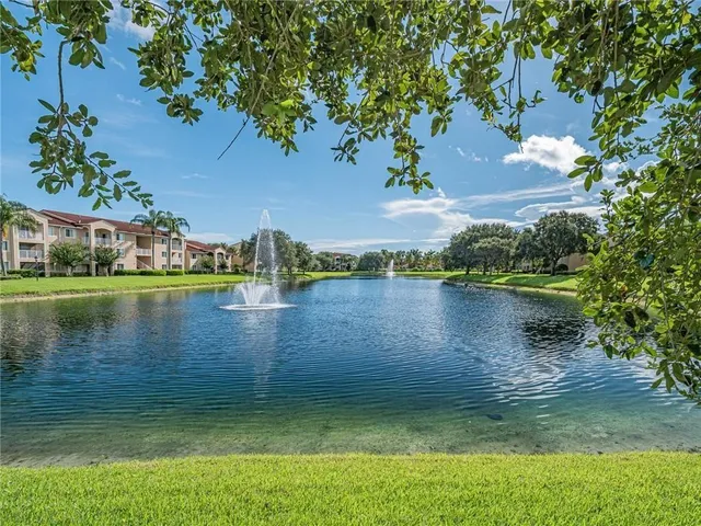 $220,000 | 1590 South 42ND Circle, Unit 106, Vero Beach, FL 32967