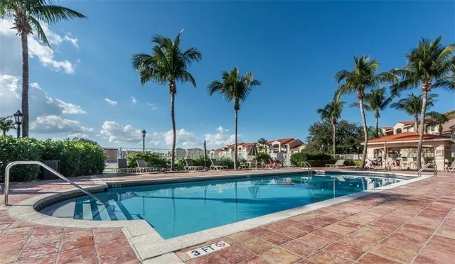 $220,000 | 1590 South 42ND Circle, Unit 106, Vero Beach, FL 32967