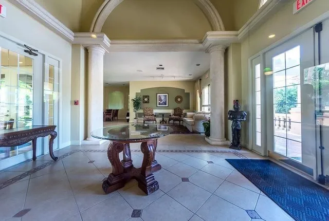 $220,000 | 1590 South 42ND Circle, Unit 106, Vero Beach, FL 32967