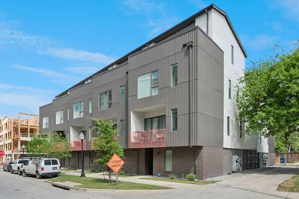 $3,600 | 236 Melba Street, Unit 103, Dallas, TX 75208