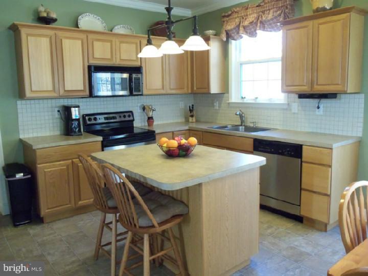 1671 Bahr Road Pottstown, PA 19464 - Photo 2 of 25 Gallery Image 2