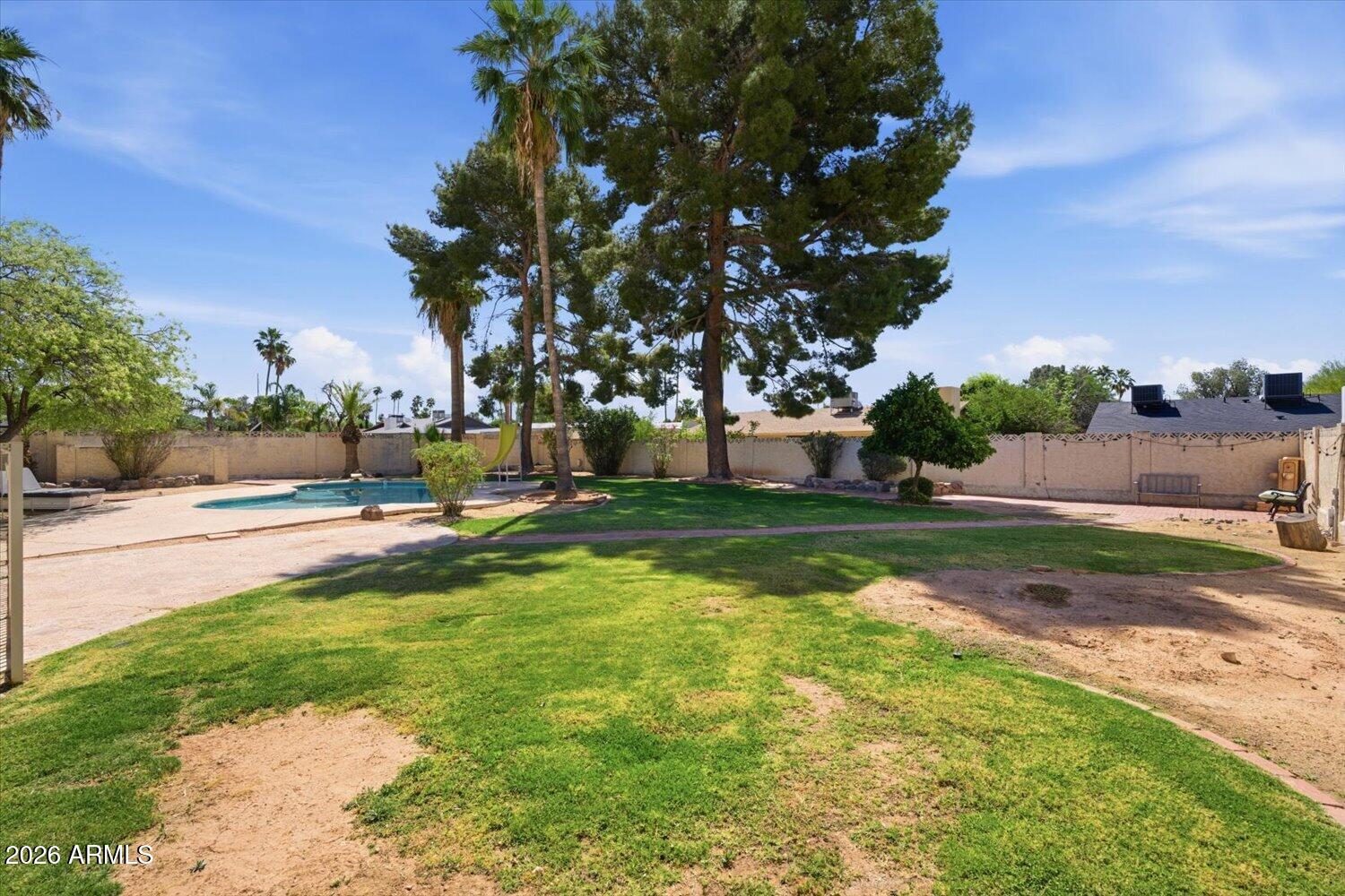 341 East Deepdale Road Phoenix, AZ 85022 - Photo 31 of 41 36-A7408675