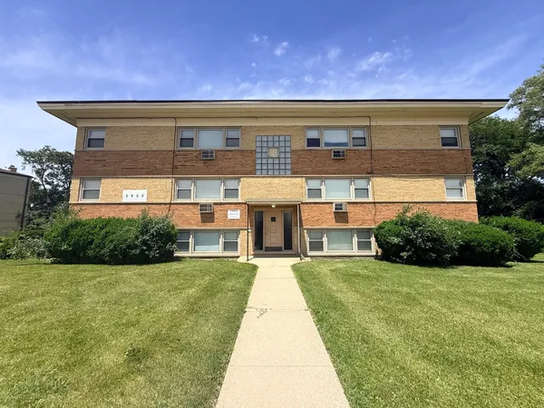 $1,400 | 5900 Butterfield Road, Unit 9, Berkeley, IL 60163