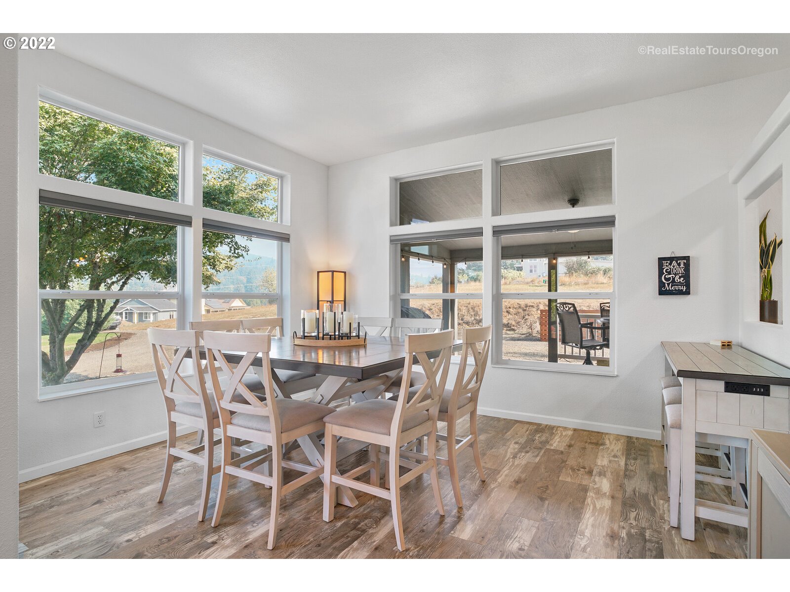 40374 Southwest Laurelwood Road Gaston, OR 97119 - Photo 13 of 29 Gallery Image 13