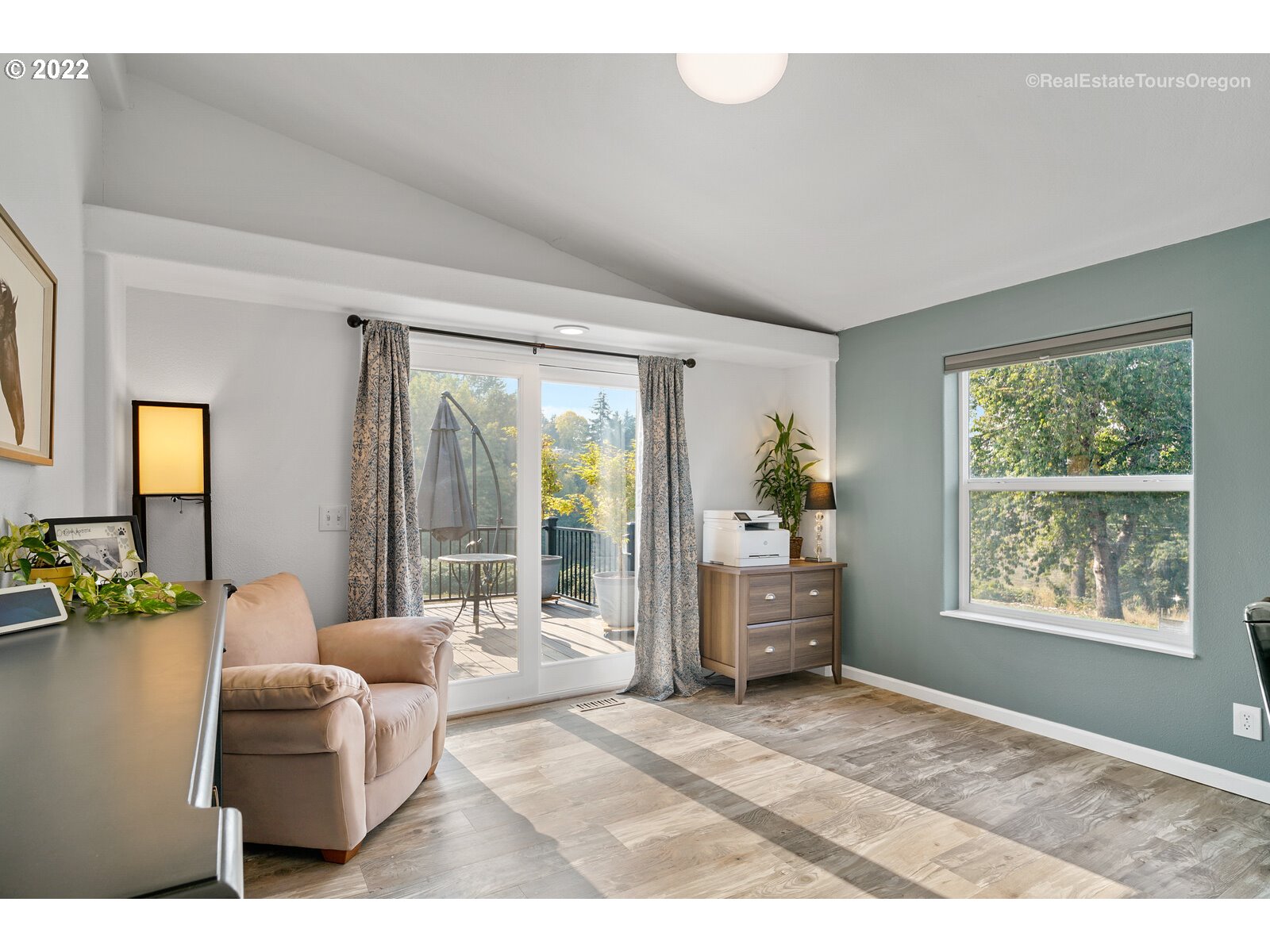 40374 Southwest Laurelwood Road Gaston, OR 97119 - Photo 16 of 29 Gallery Image 16